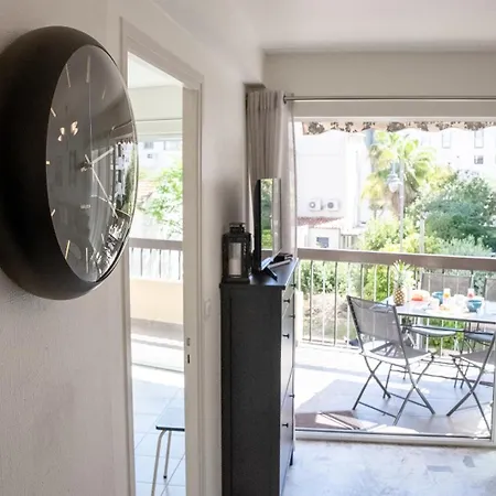 Et Cosy, A 100m De La Avec Terrasse Apartment